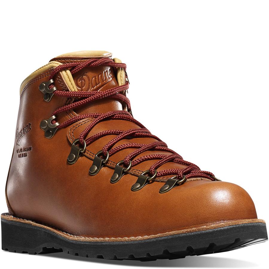 Men's Danner Mountain Pass Hiking Boots Brown | CA4843RW